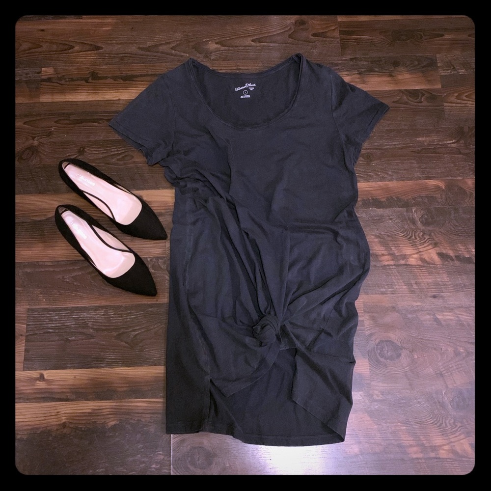 T-shirt dress and black suede heels!